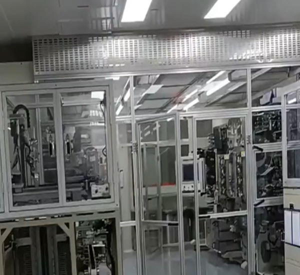 锂电池千级洁净棚完工 (2).jpg